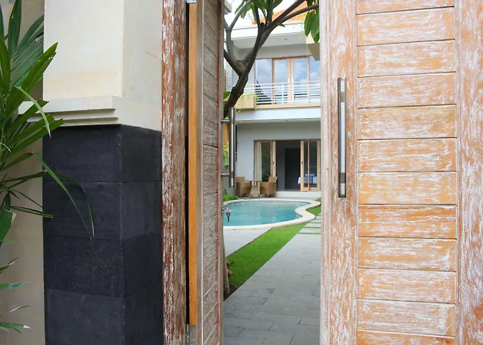 Rusty Seminyak